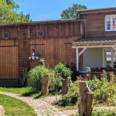 Haus Sturmfried - Luett Frieda アパート *